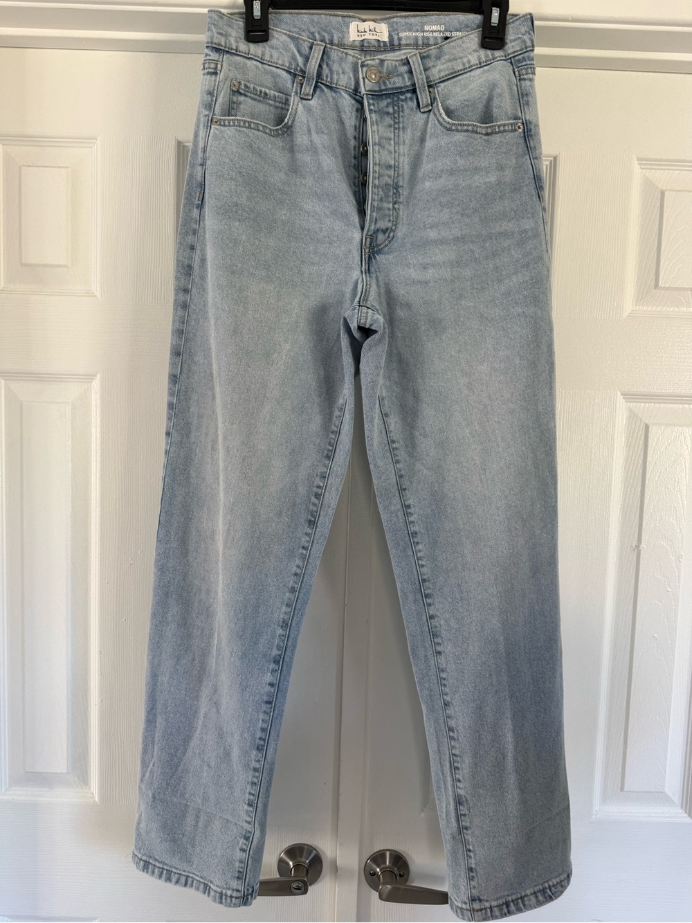 Nomad Women's Straight Leg Jeans - Light Blue Wash